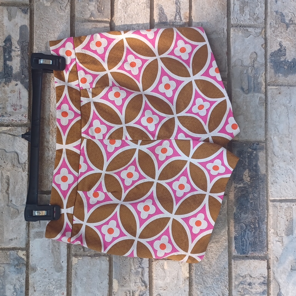 Trina Turk Brown and Pink Geometric Print Women's Shorts - Picture 2 of 10